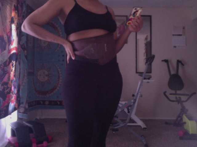 AdviceColumn's BongaCams show and profile