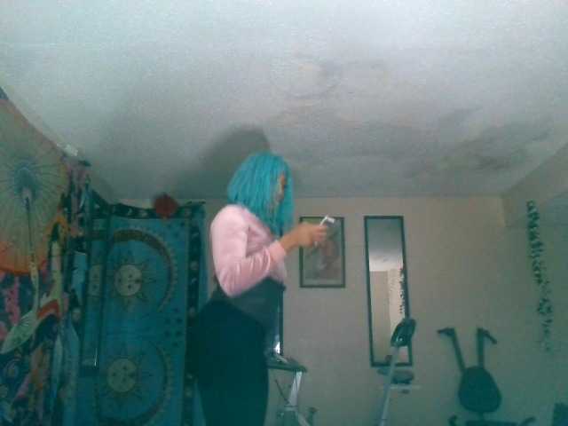 AdviceColumn's BongaCams show and profile