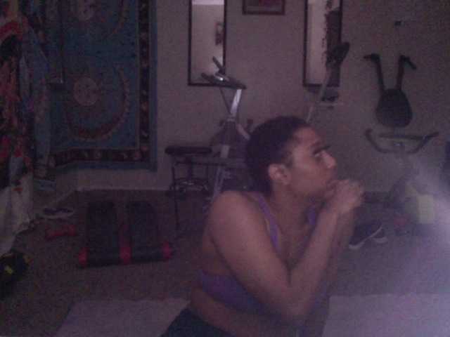 AdviceColumn's BongaCams show and profile