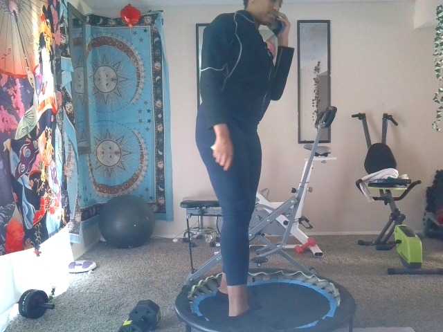 AdviceColumn's BongaCams show and profile