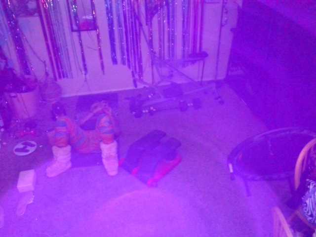 AdviceColumn's BongaCams show and profile