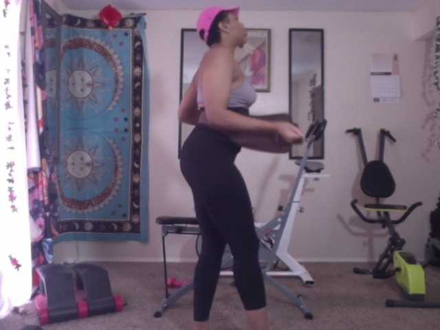 AdviceColumn's BongaCams show and profile