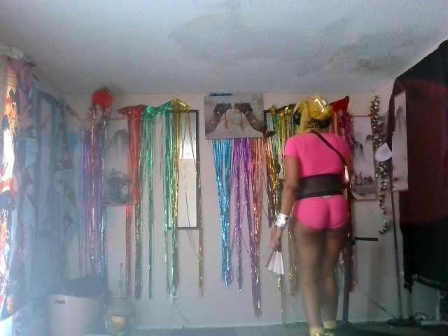 AdviceColumn's BongaCams show and profile