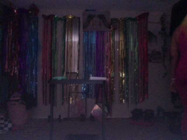 AdviceColumn's BongaCams show and profile