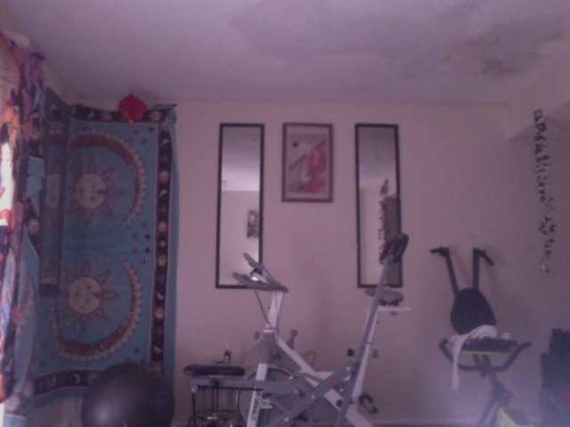 AdviceColumn's BongaCams show and profile