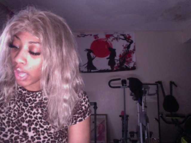 AdviceColumn from BongaCams