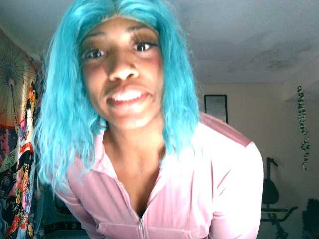 AdviceColumn's BongaCams show and profile