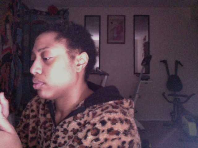 AdviceColumn's BongaCams show and profile