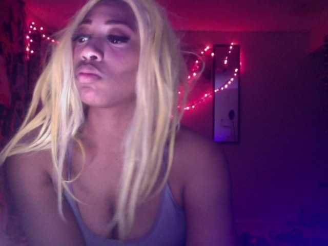 AdviceColumn free chat on liveonude