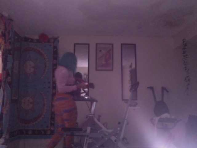 AdviceColumn's BongaCams show and profile