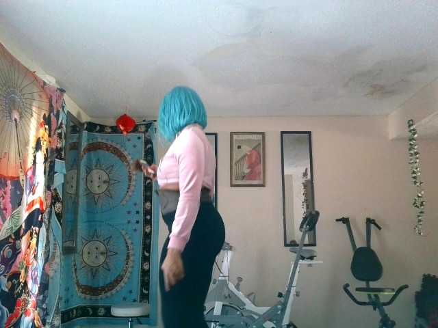 AdviceColumn's BongaCams show and profile