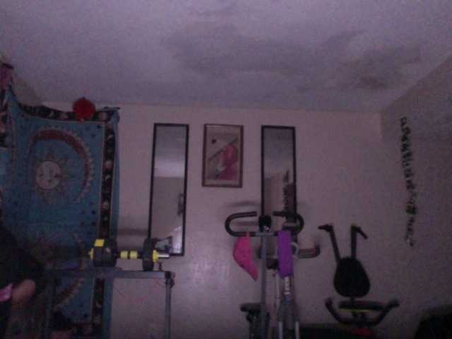 AdviceColumn's BongaCams show and profile