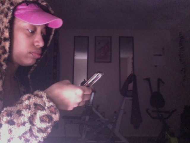 AdviceColumn's BongaCams show and profile