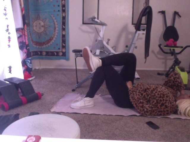 AdviceColumn's BongaCams show and profile