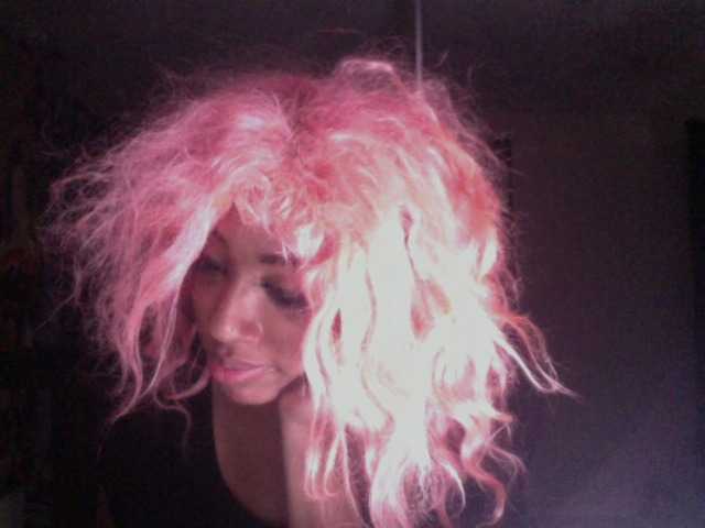 AdviceColumn's BongaCams show and profile