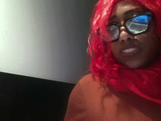 AdviceColumn's BongaCams show and profile