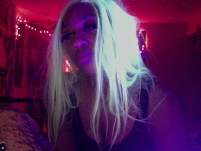 AdviceColumn free chat on liveonude