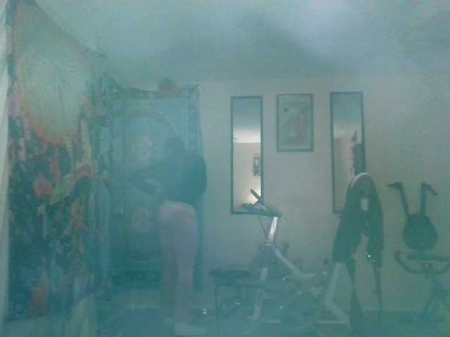 AdviceColumn's BongaCams show and profile