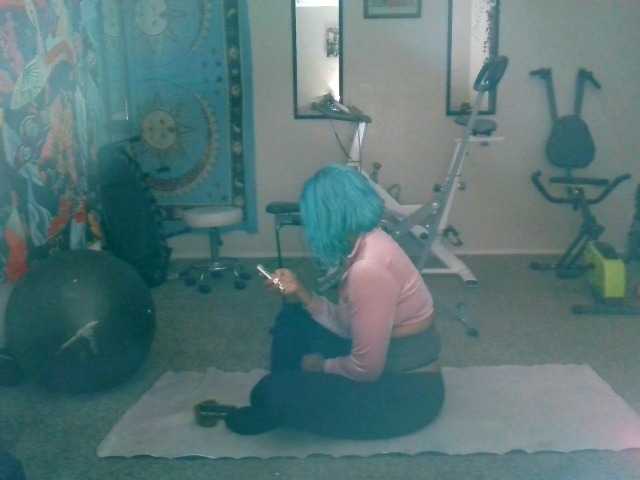 AdviceColumn's BongaCams show and profile