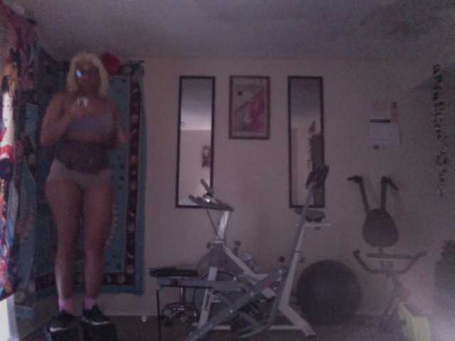 go to chat with AdviceColumn