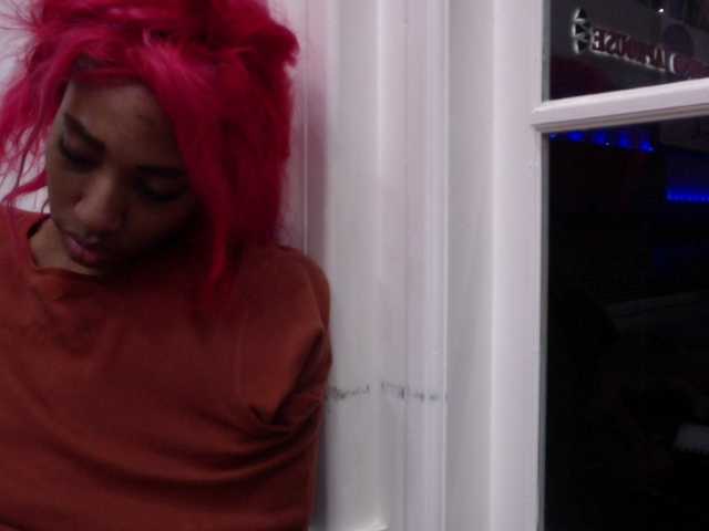 AdviceColumn's BongaCams show and profile