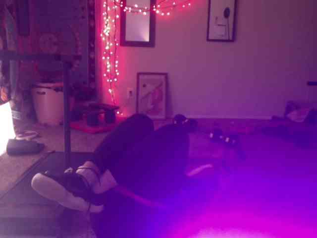 AdviceColumn Live Webcam on BongaCams