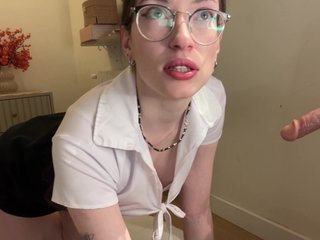 KellyyBeryy Porn Show