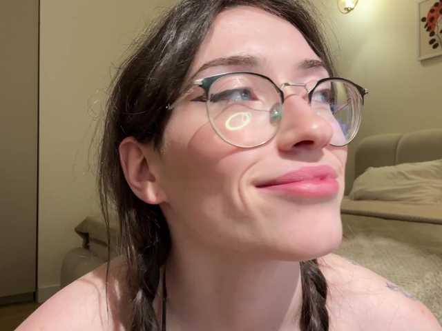 KellyyBeryy's BongaCams show and profile