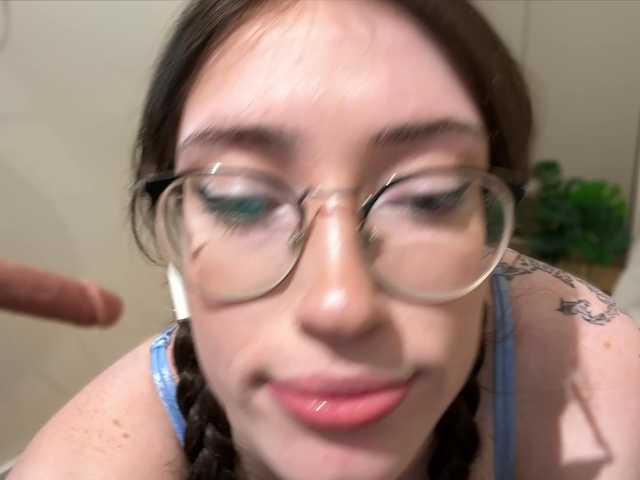 KellyyBeryy's BongaCams show and profile