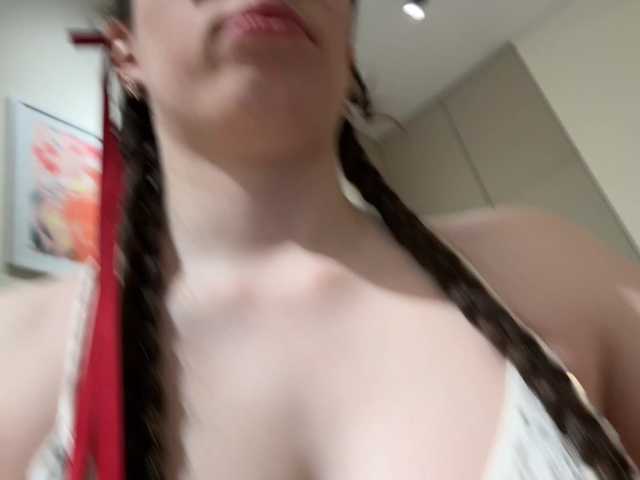 KellyyBeryy's BongaCams show and profile