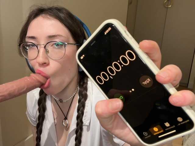 KellyyBeryy's BongaCams show and profile