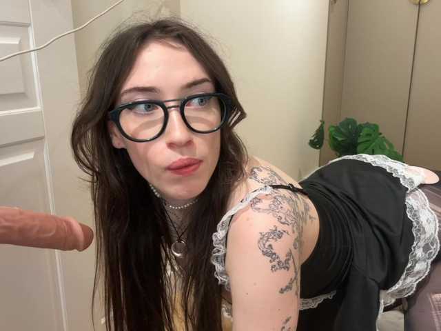 KellyyBeryy's BongaCams show and profile