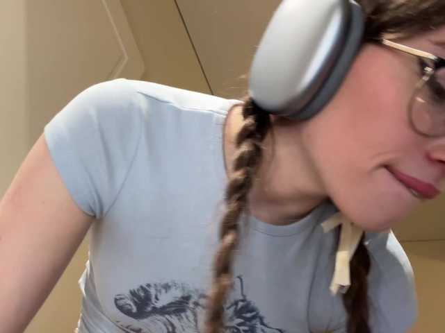 KellyyBeryy's BongaCams profile