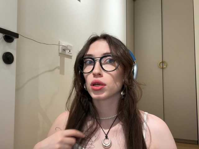 KellyyBeryy's BongaCams profile