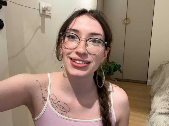 KellyyBeryy's BongaCams profile