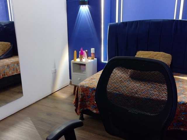 daila51's BongaCams show and profile