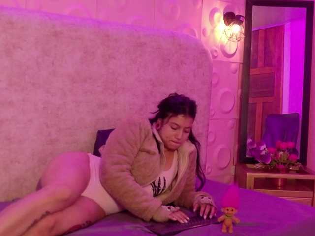 daila51 Live Cam on BongaCams