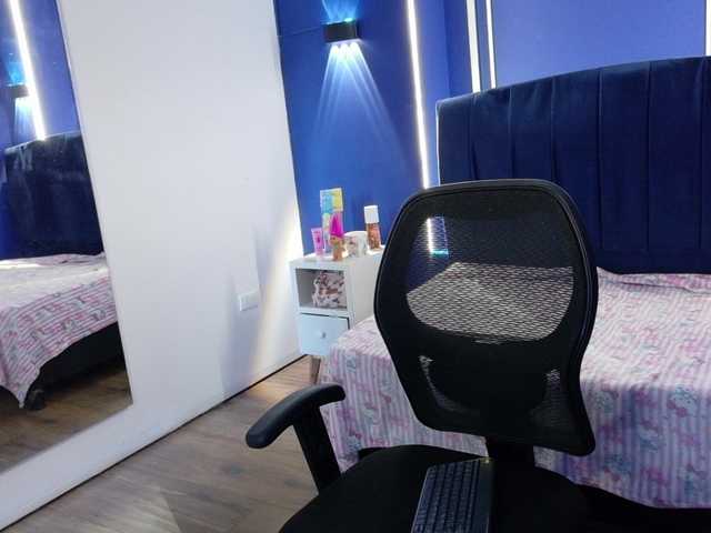 daila51's BongaCams show and profile