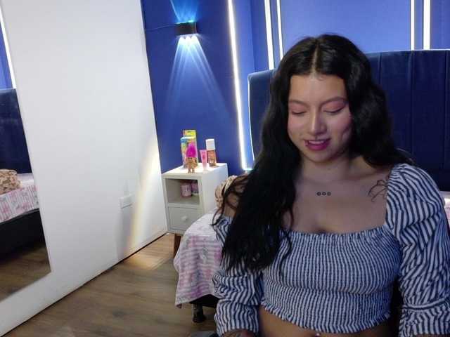 daila51's BongaCams show and profile