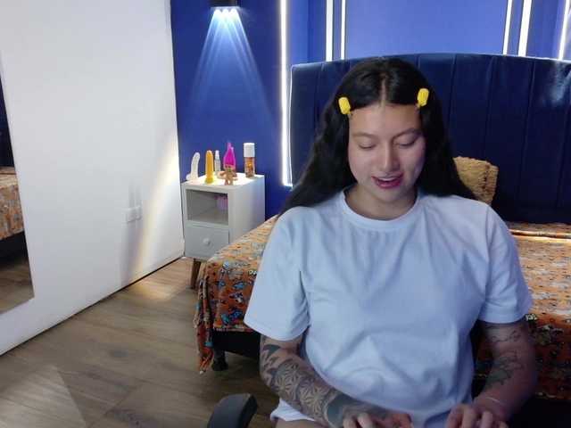 daila51's BongaCams show and profile