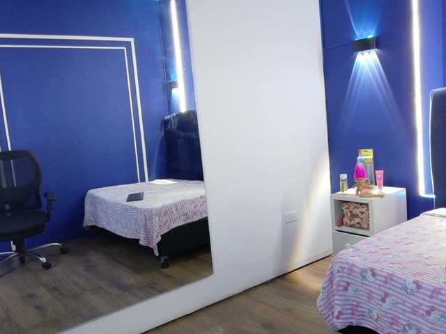 daila51's BongaCams show and profile