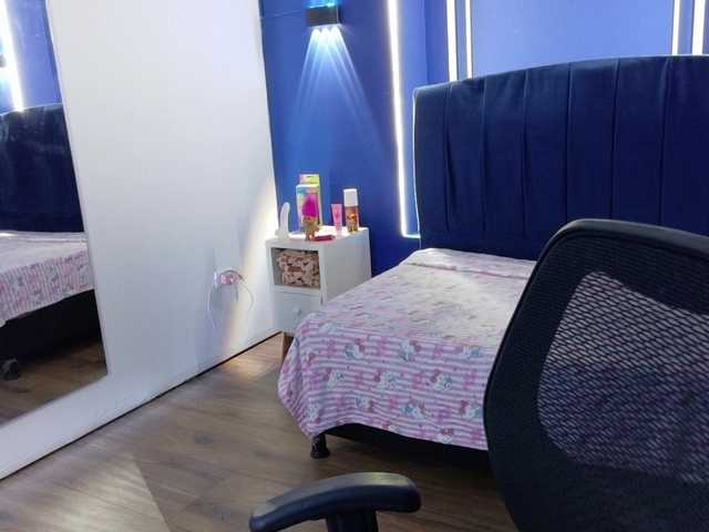 daila51's BongaCams show and profile