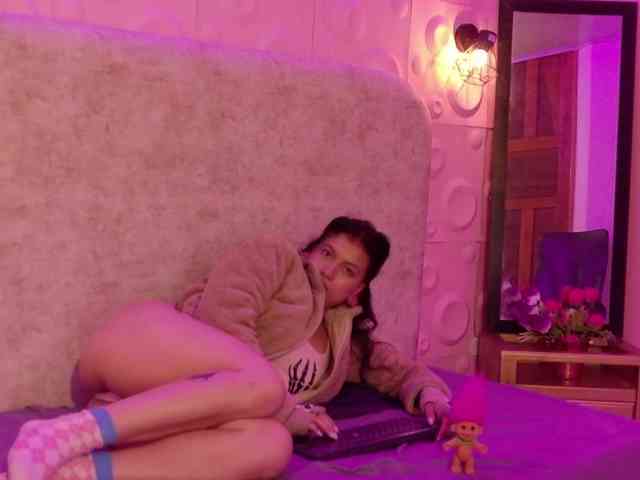 daila51 Live Webcam on BongaCams