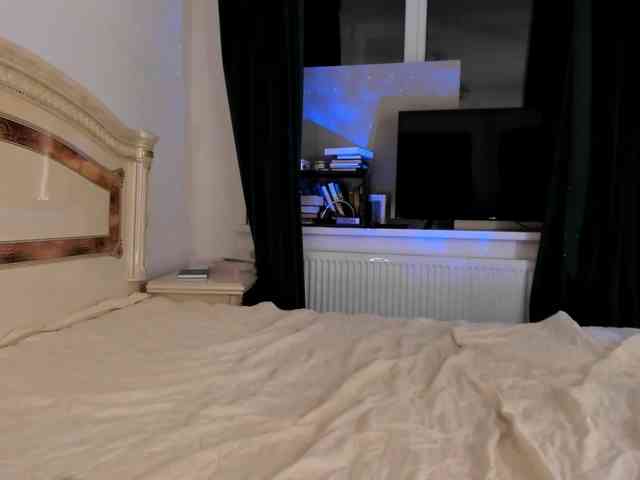 Anny-Marryann webcam