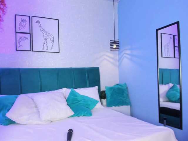 ninna-curly's BongaCams show and profile