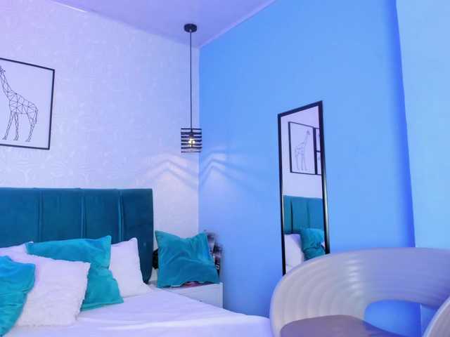 ninna-curly's BongaCams show and profile