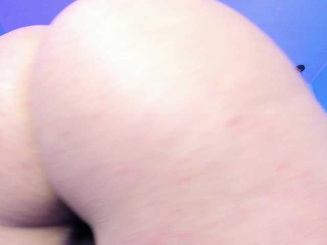 ninna-curly's BongaCams show and profile