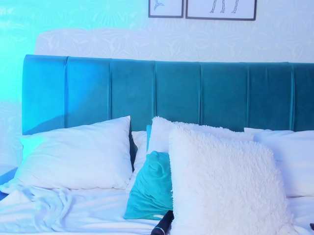 ninna-curly's BongaCams show and profile