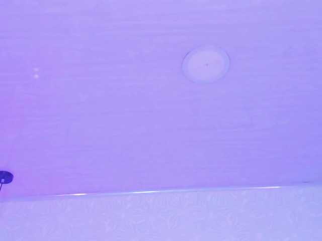 ninna-curly's BongaCams show and profile