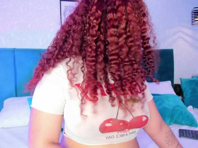 ninna-curly's BongaCams show and profile